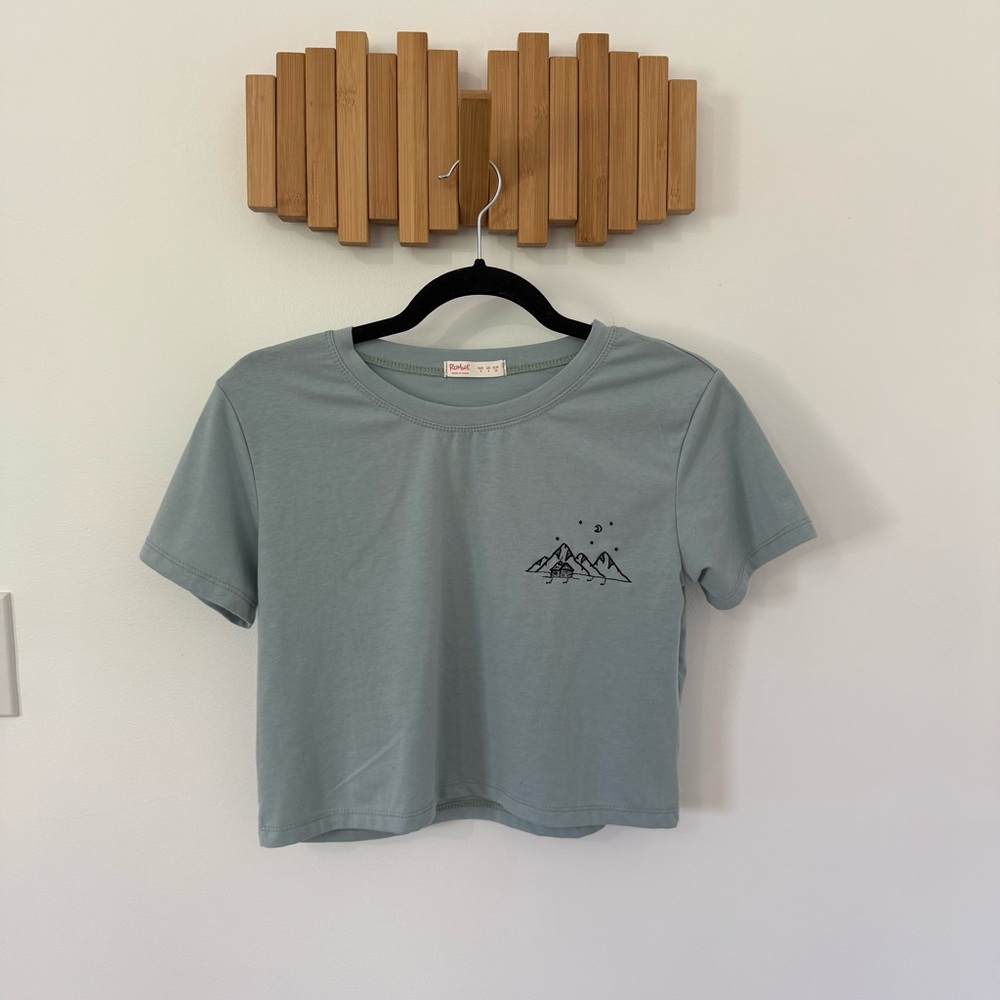 ROMWE Women’s Light Blue Casual Tee, with mountain design, Size S